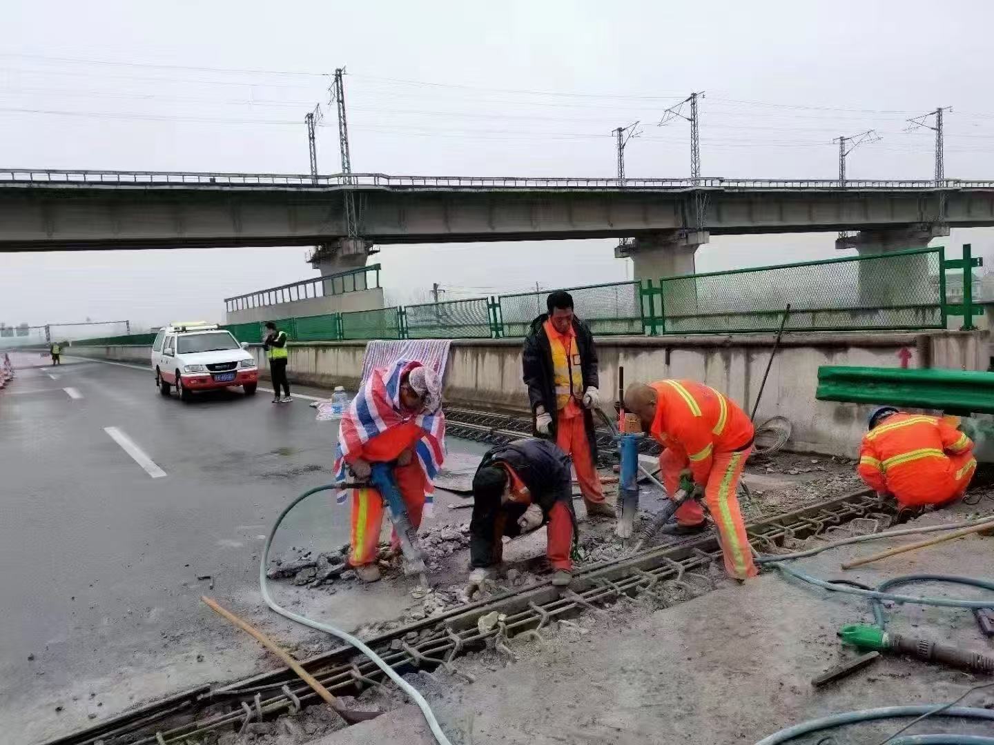怀仁桥梁伸缩缝抢修料